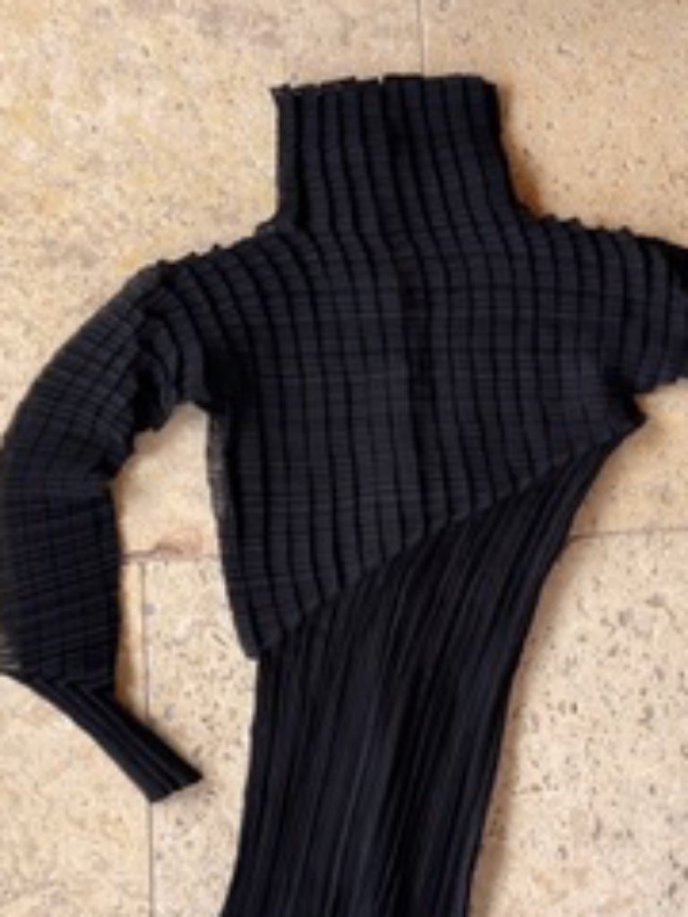 Issey Miyake Black Cardigan Issey Miyake Black Cardigan